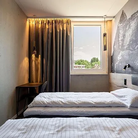 Zleep Lausanne-chavannes 3*