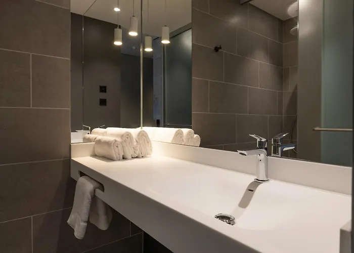 ホテル Zleep Lausanne-chavannes 3*